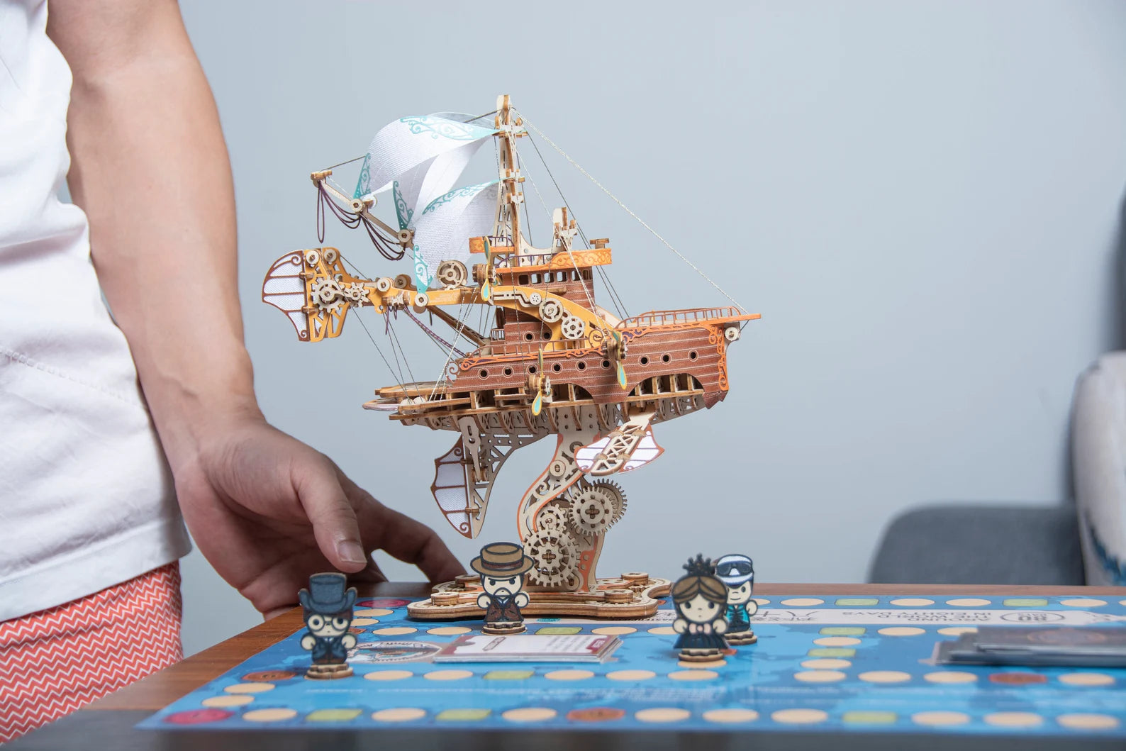 Steampunk airship – Around the World in 80 Days